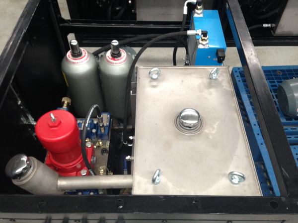 液壓油缸使用的鋼材和液壓油有什么講究